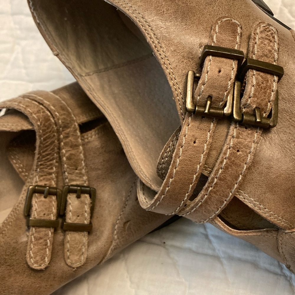 FREE PEOPLE Monument Western Leather Bootie in Distressed Gray. Size 39 EUC - Picture 11 of 15